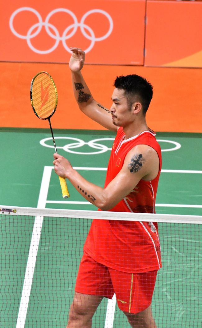 引了众多球 引了众多球